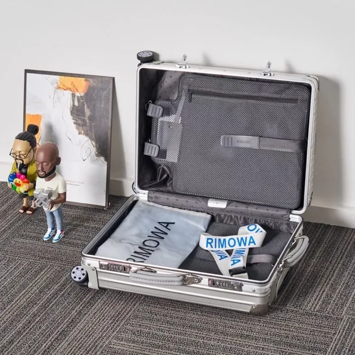 スーパーコピー リモワ スーツケース