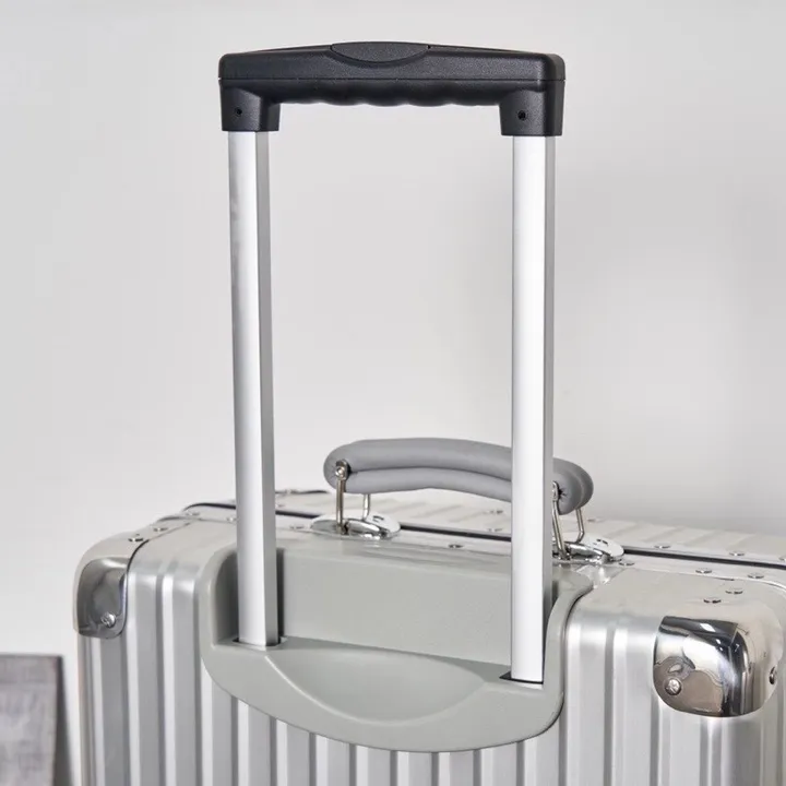 スーパーコピー リモワ スーツケース