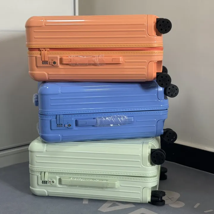 スーパーコピー リモワ スーツケース