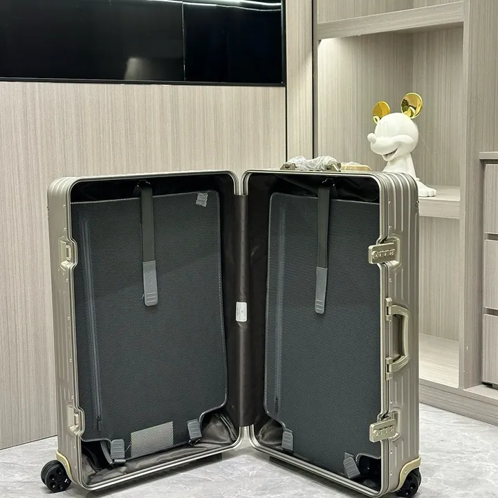 スーパーコピー リモワ スーツケース