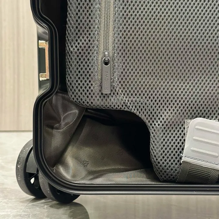 スーパーコピー リモワ スーツケース