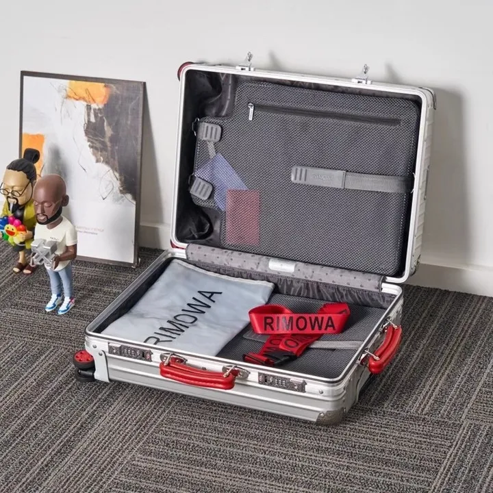 スーパーコピー リモワ スーツケース