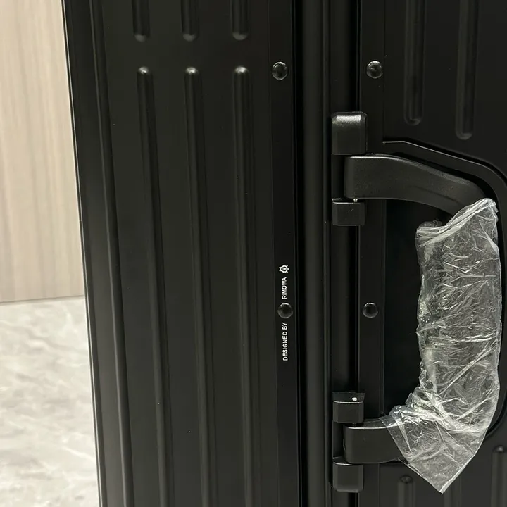 スーパーコピー リモワ スーツケース