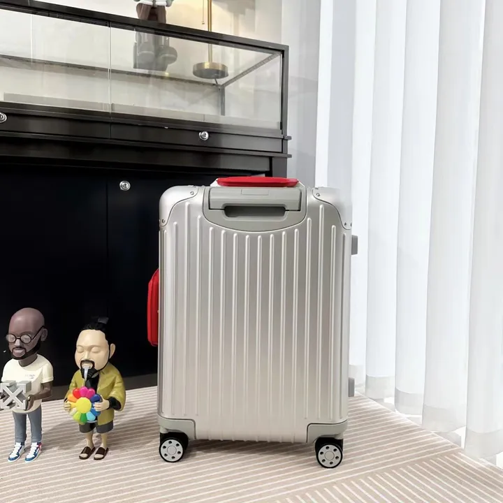 スーパーコピー リモワ スーツケース