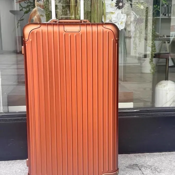 スーパーコピー リモワ スーツケース