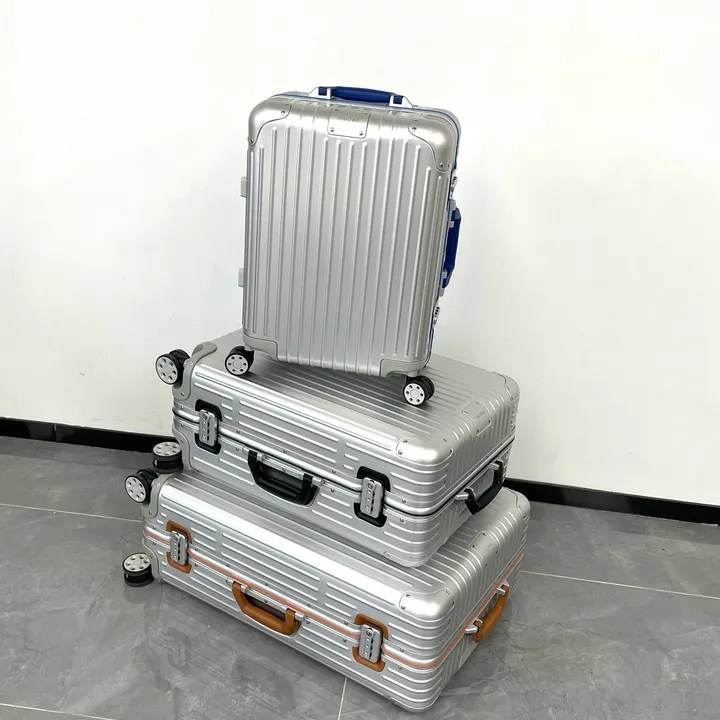 スーパーコピー リモワ スーツケース