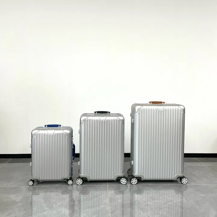 スーパーコピー リモワ スーツケース