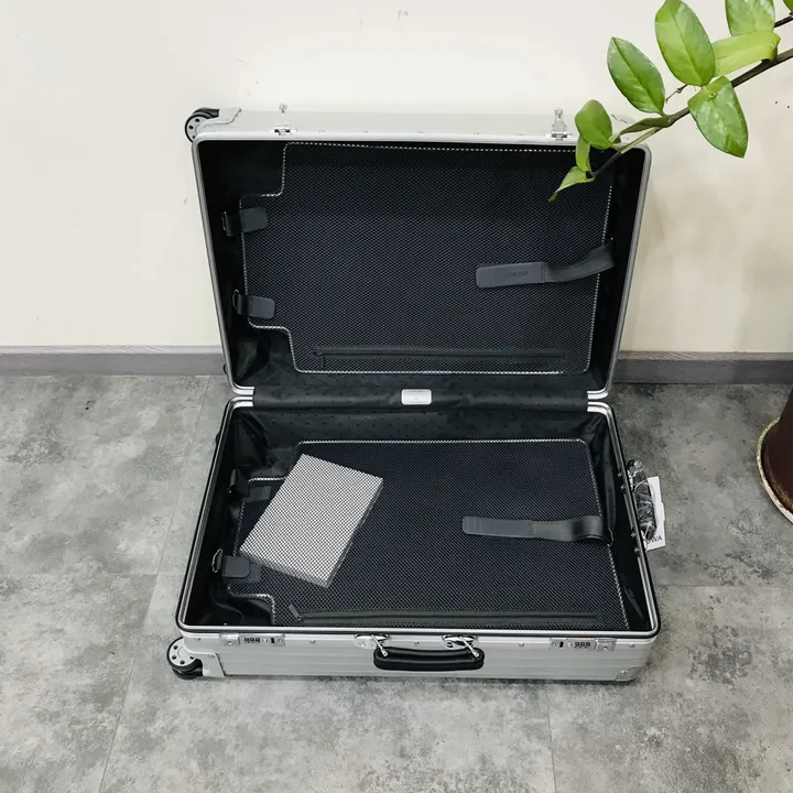 スーパーコピー リモワ スーツケース