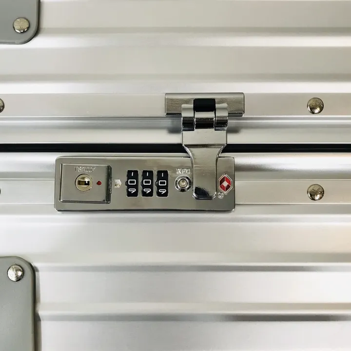 スーパーコピー リモワ スーツケース