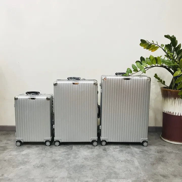 スーパーコピー リモワ スーツケース