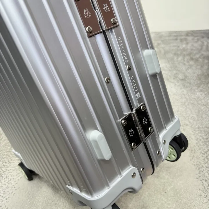 スーパーコピー リモワ スーツケース