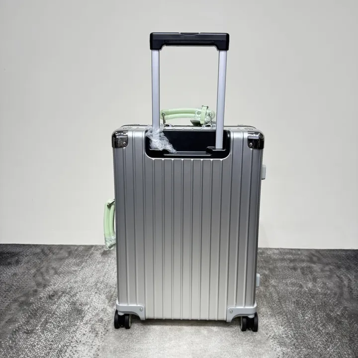 スーパーコピー リモワ スーツケース