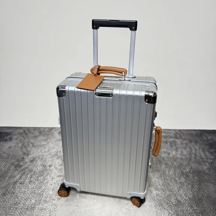 スーパーコピー リモワ スーツケース