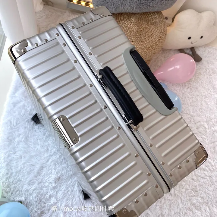 スーパーコピー リモワ スーツケース