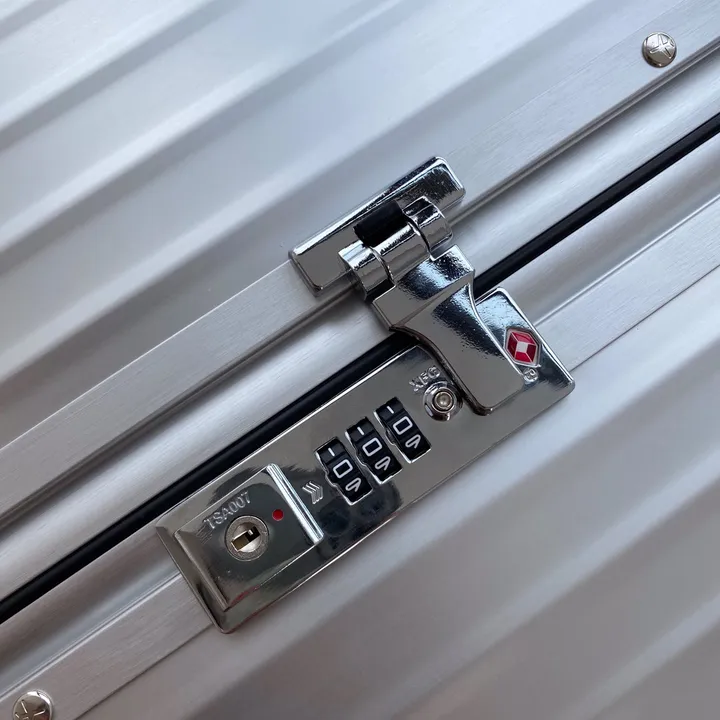 スーパーコピー リモワ スーツケース