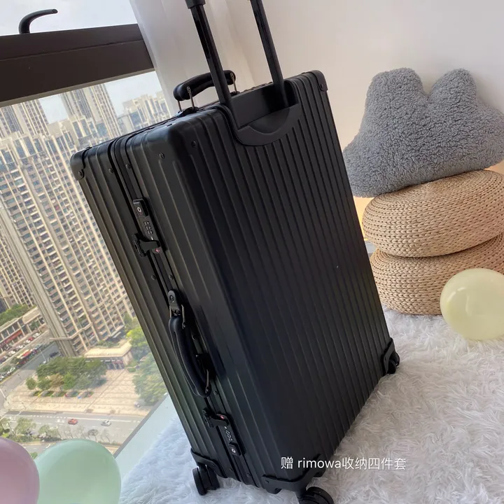 スーパーコピー リモワ スーツケース