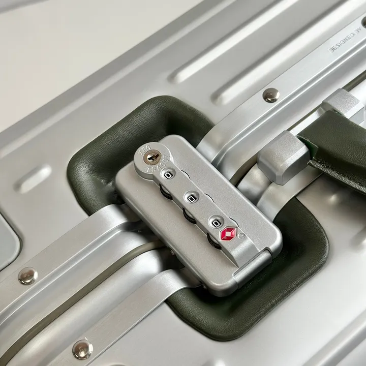 スーパーコピー リモワ スーツケース