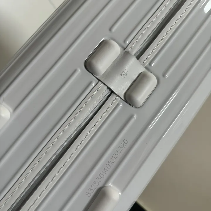 スーパーコピー リモワ スーツケース