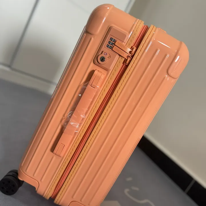 スーパーコピー リモワ スーツケース