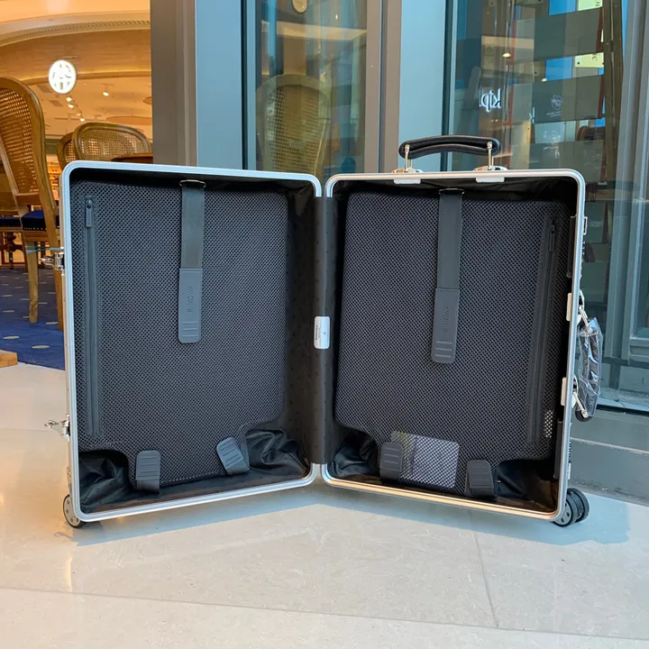 スーパーコピー リモワ スーツケース