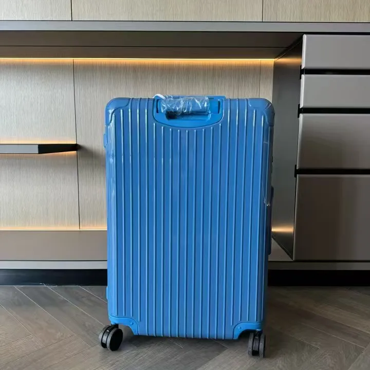 スーパーコピー リモワ スーツケース