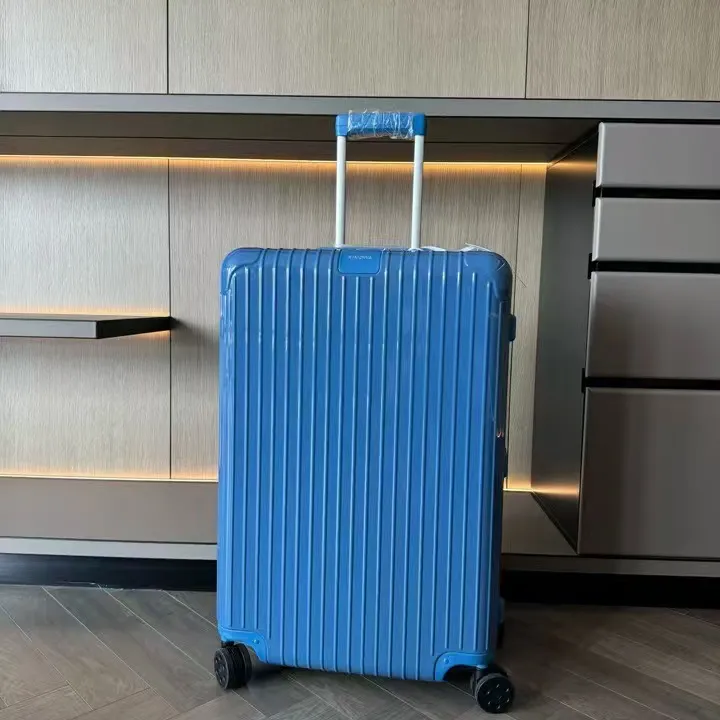 スーパーコピー リモワ スーツケース