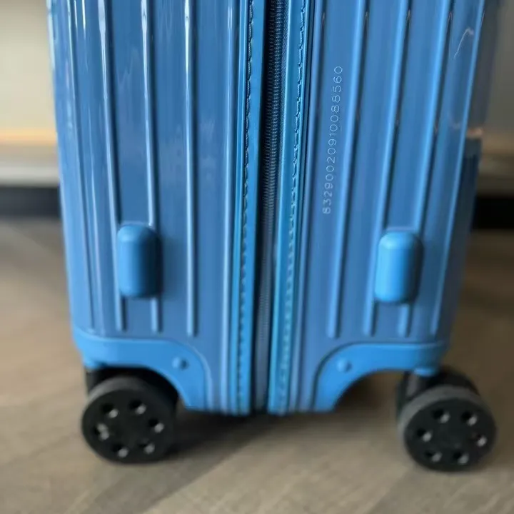 スーパーコピー リモワ スーツケース