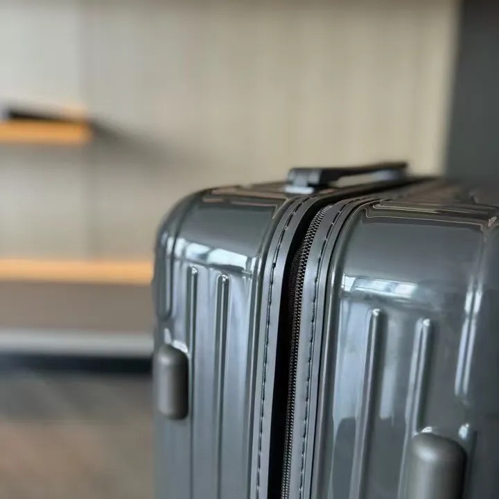 スーパーコピー リモワ スーツケース