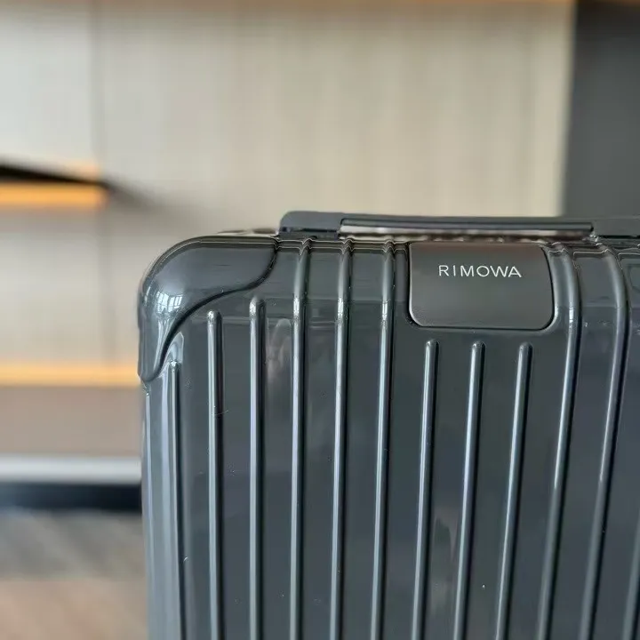 スーパーコピー リモワ スーツケース