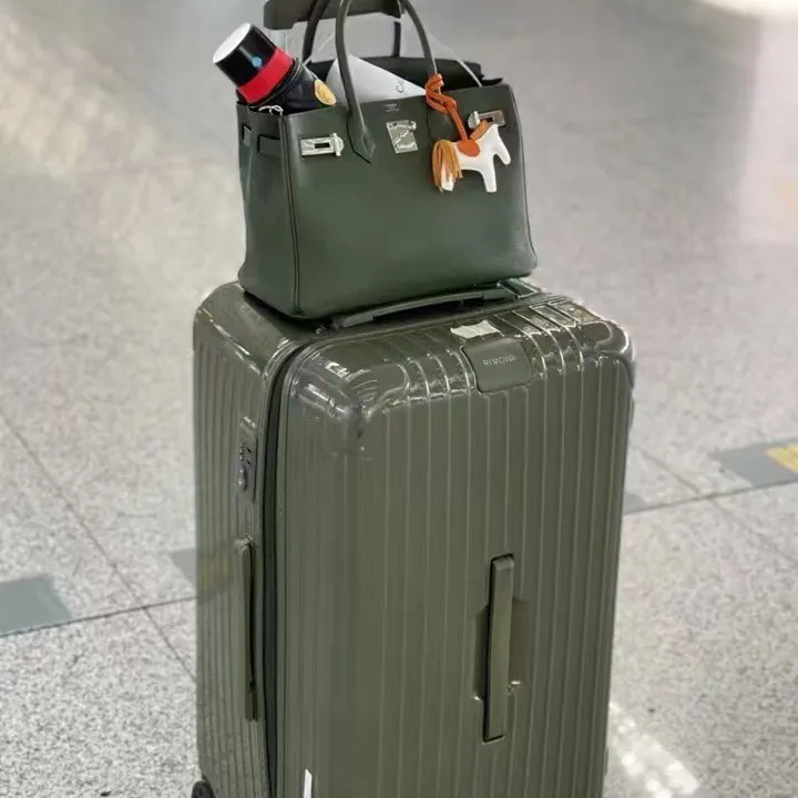 スーパーコピー リモワ スーツケース