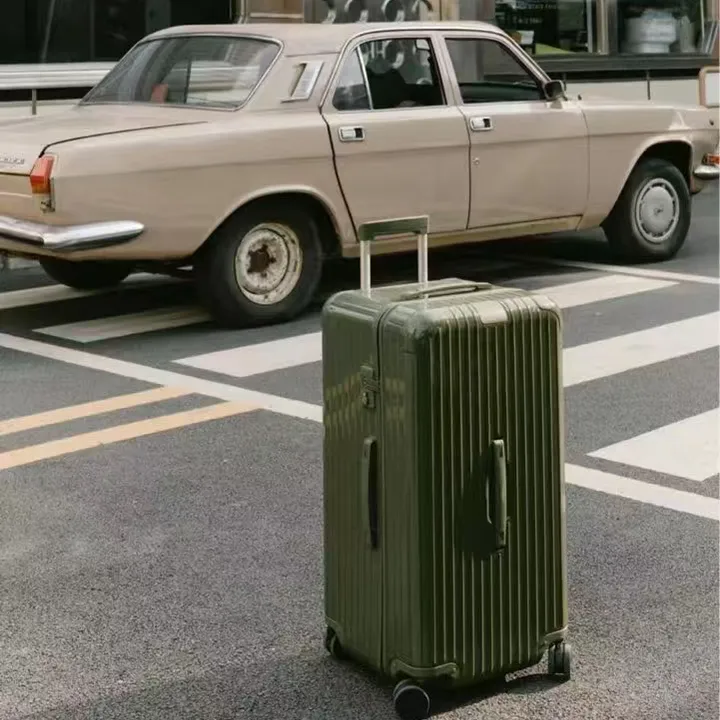 スーパーコピー リモワ スーツケース