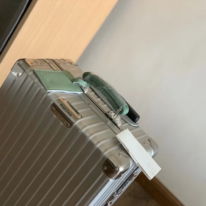 スーパーコピー リモワ スーツケース