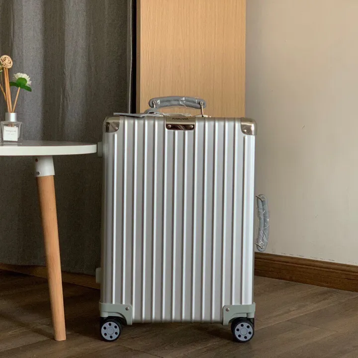 スーパーコピー リモワ スーツケース