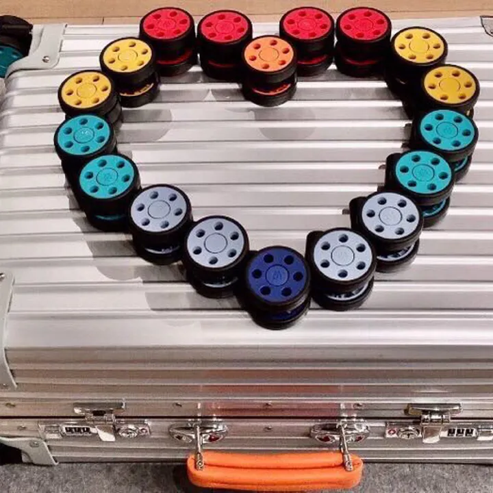 スーパーコピー リモワ スーツケース