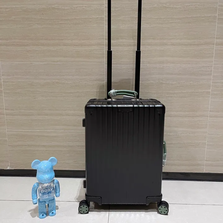 スーパーコピー リモワ スーツケース