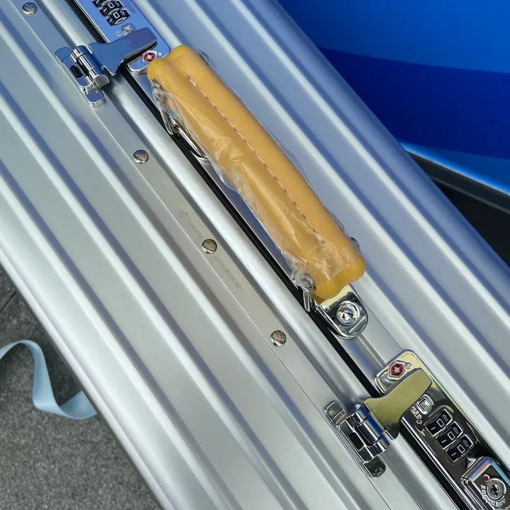 スーパーコピー リモワ スーツケース