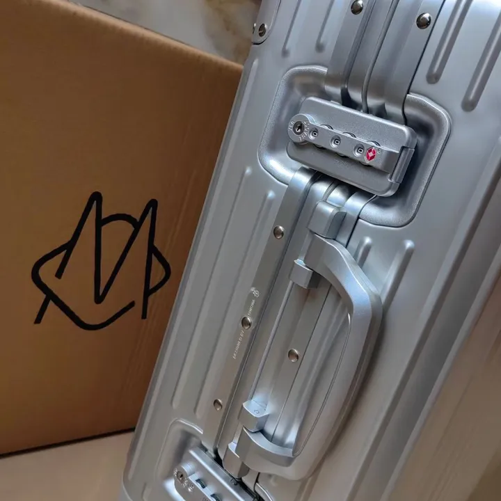 スーパーコピー グッチ スーツケース