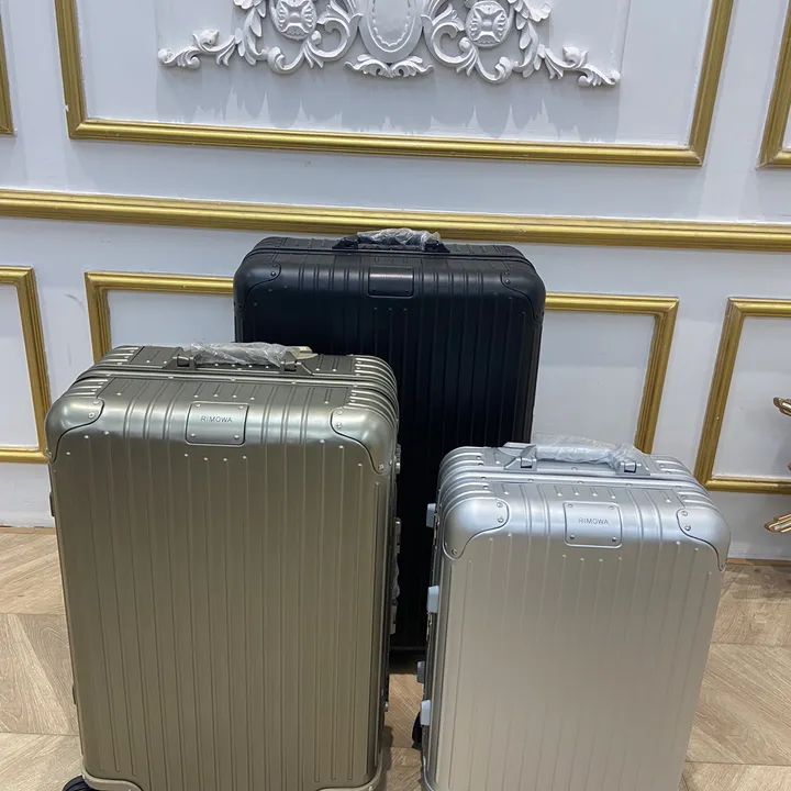 スーパーコピー リモワ スーツケース