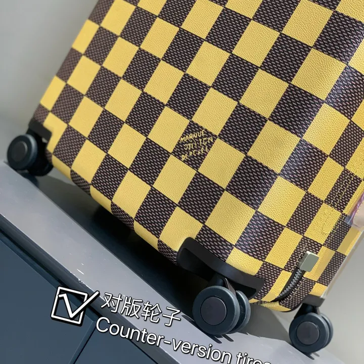 スーパーコピー ルイヴィトン スーツケース