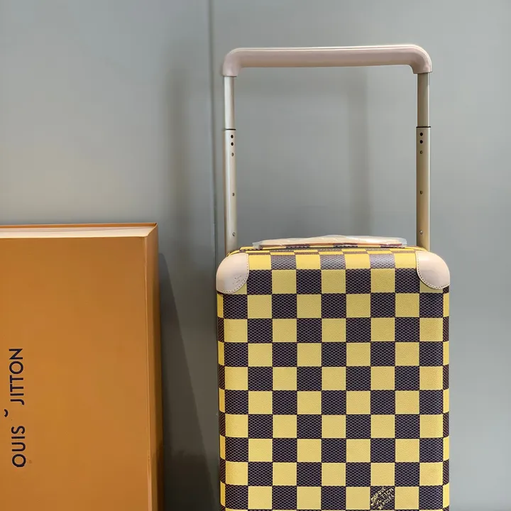 スーパーコピー ルイヴィトン スーツケース