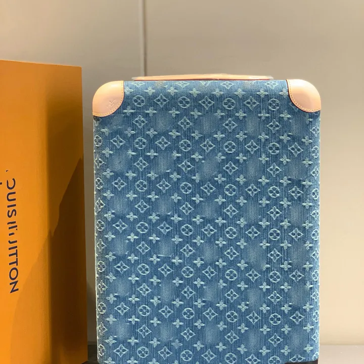 スーパーコピー ルイヴィトン スーツケース