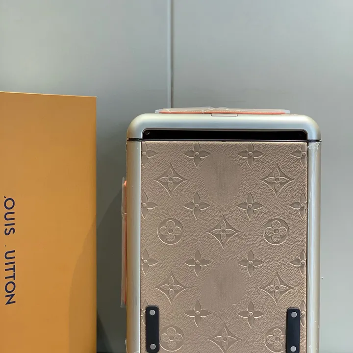スーパーコピー ルイヴィトン スーツケース