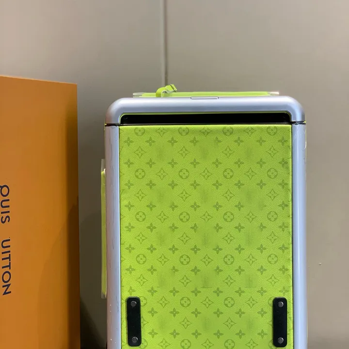 スーパーコピー ルイヴィトン スーツケース