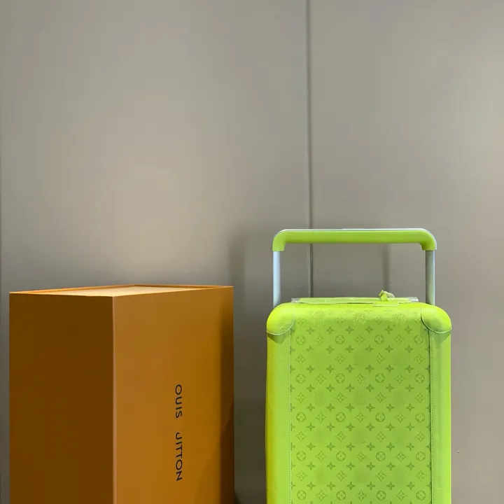 スーパーコピー ルイヴィトン スーツケース
