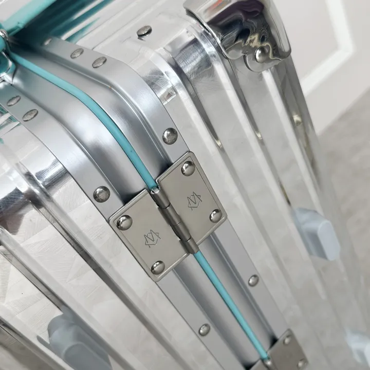 スーパーコピー ティファニー スーツケース