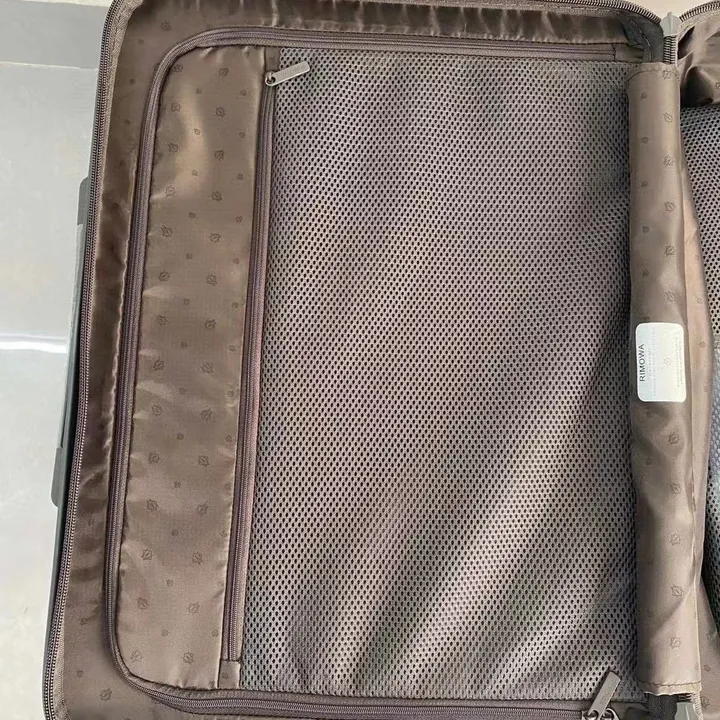 スーパーコピー リモワ スーツケース