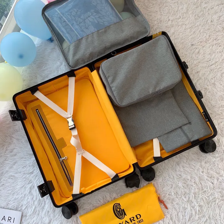 スーパーコピー フェンディ スーツケース