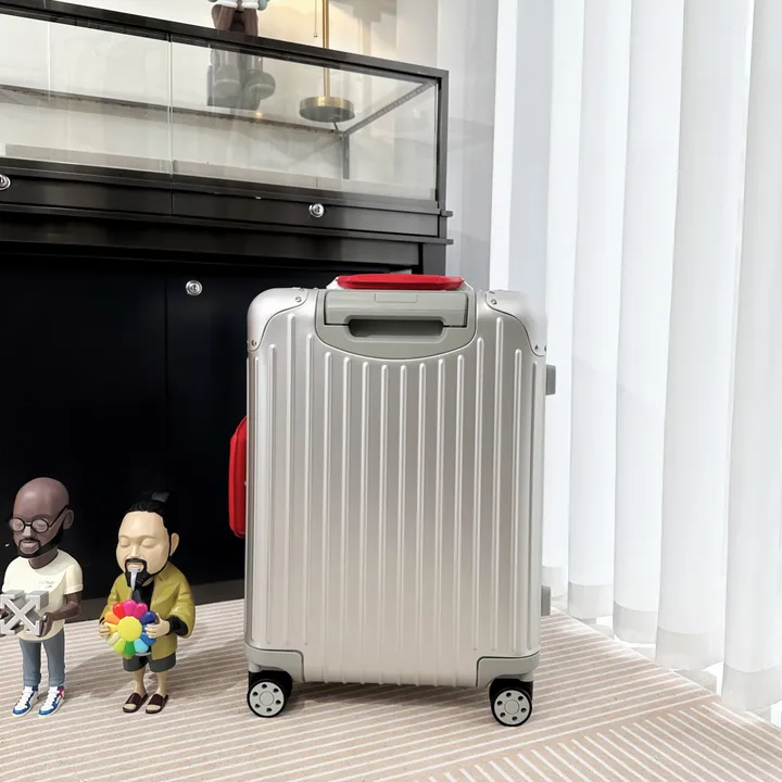 スーパーコピー リモワ スーツケース