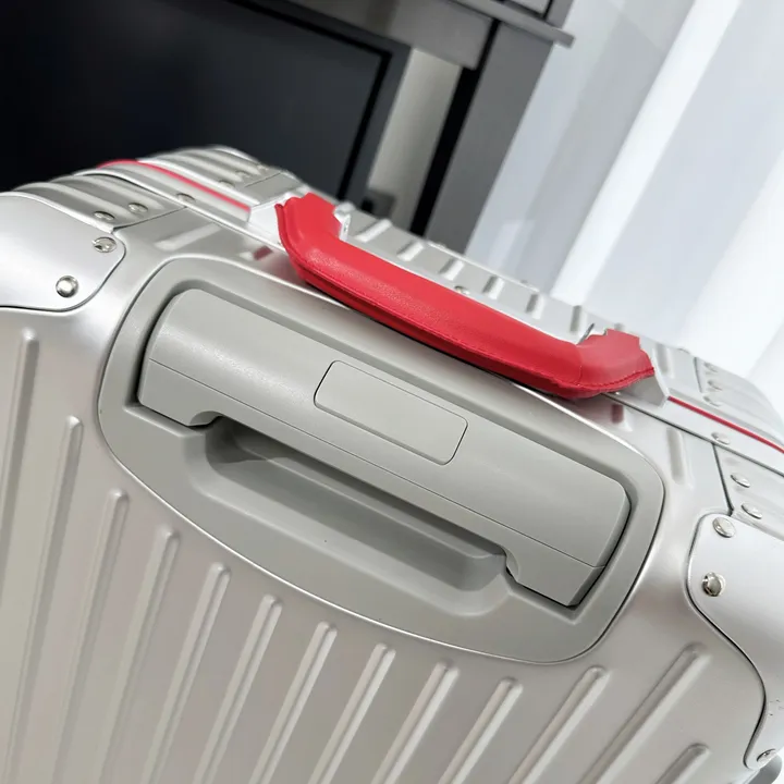 スーパーコピー リモワ スーツケース