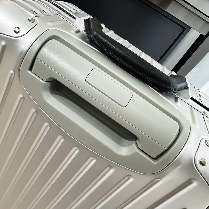 スーパーコピー リモワ スーツケース